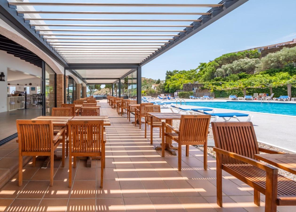 Hotel Calina Cadaques Bagian luar foto