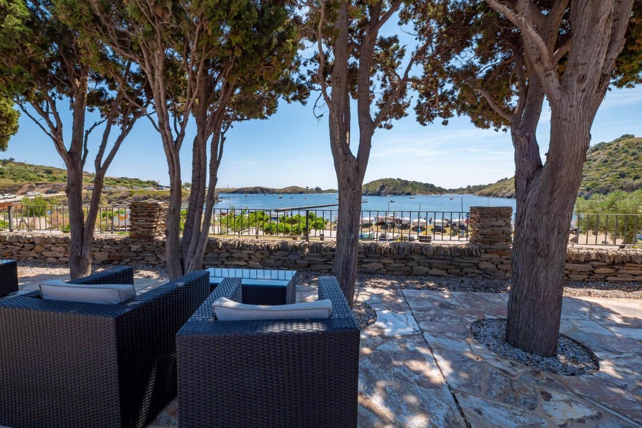 Hotel Calina Cadaques Bagian luar foto