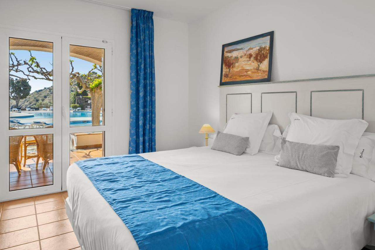 Hotel Calina Cadaques Bagian luar foto