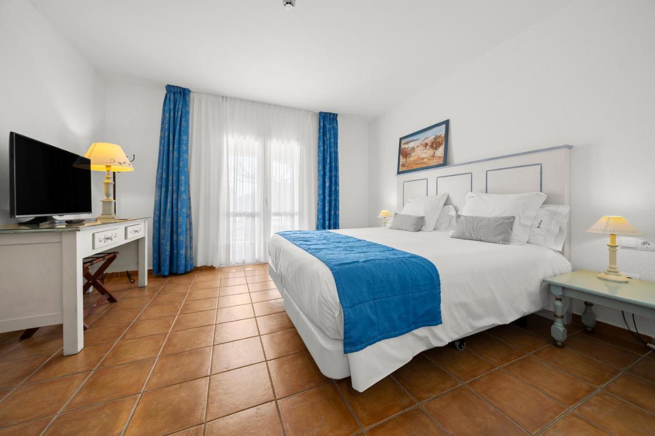 Hotel Calina Cadaques Bagian luar foto