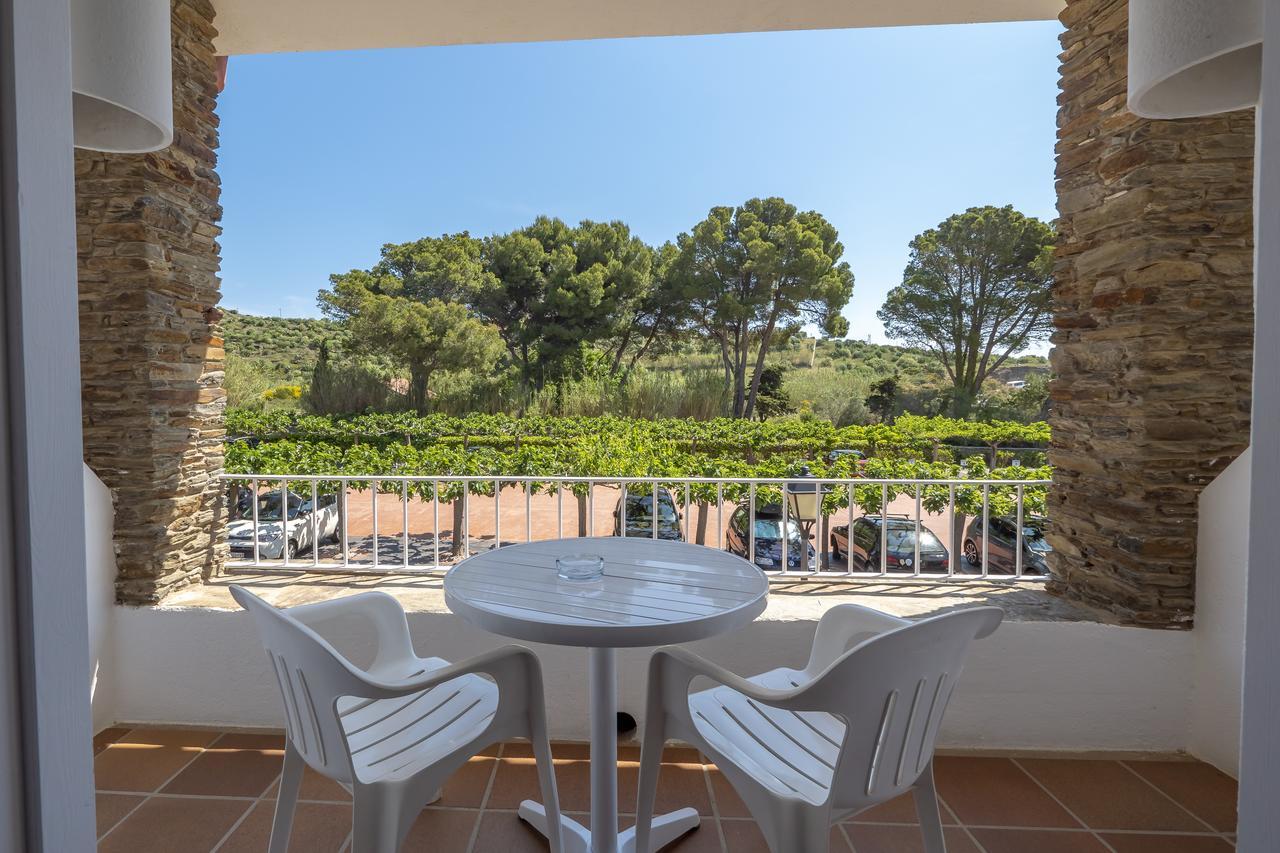 Hotel Calina Cadaques Bagian luar foto